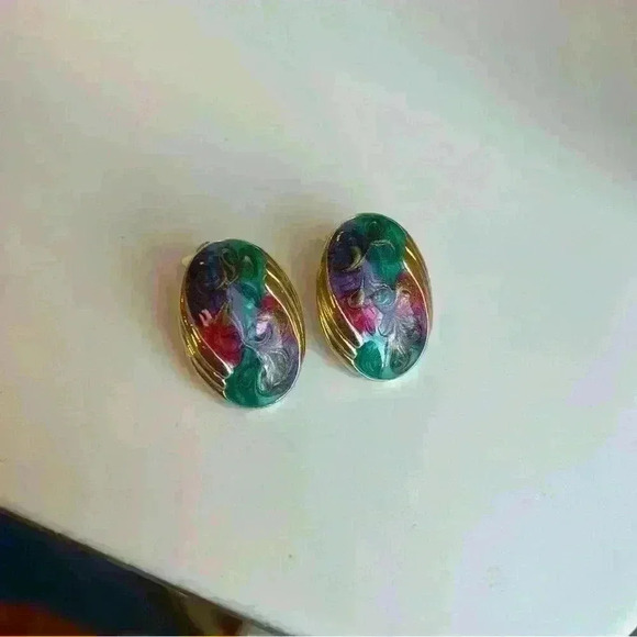 Vintage Enamel Gold Color Swirl Oval Clip-On Earrings - Picture 3 of 6